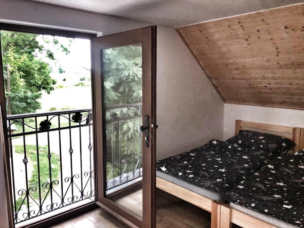 Hotel Wbs Vinarstvi U Lisu Znojmo 6345 Esterno foto
