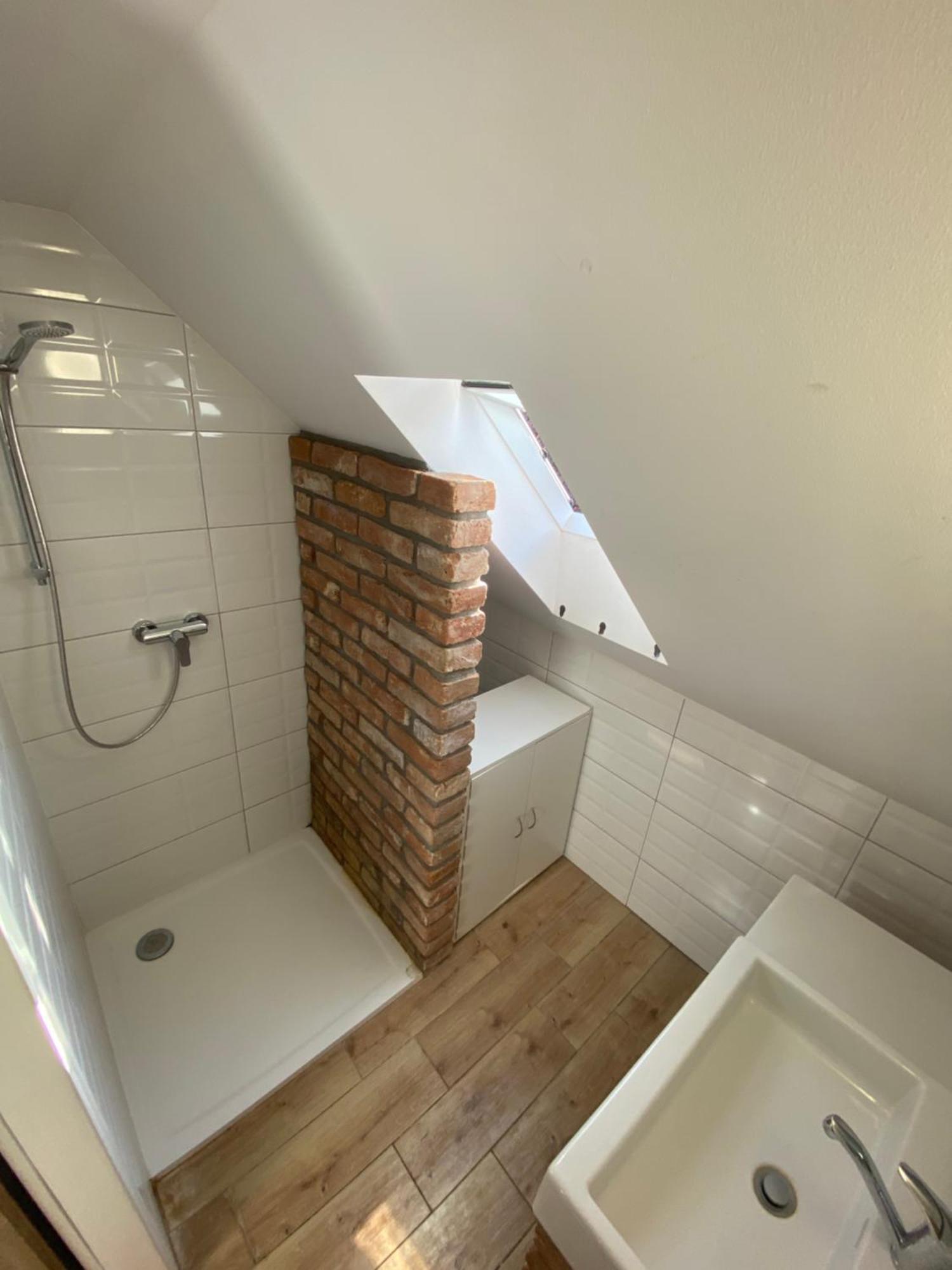 Hotel Wbs Vinarstvi U Lisu Znojmo 6345 Esterno foto